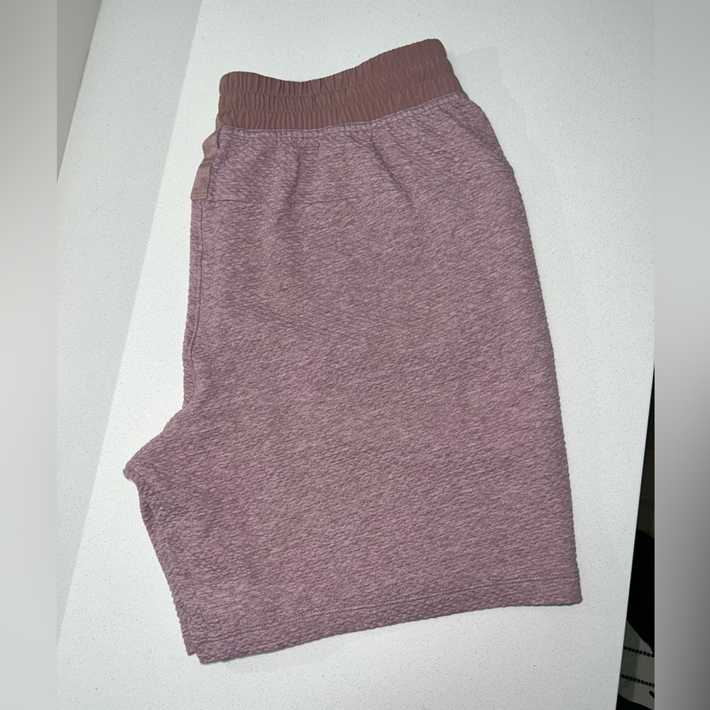 Lululemon Ease The Day Men’s Short - Picture 2 of 7